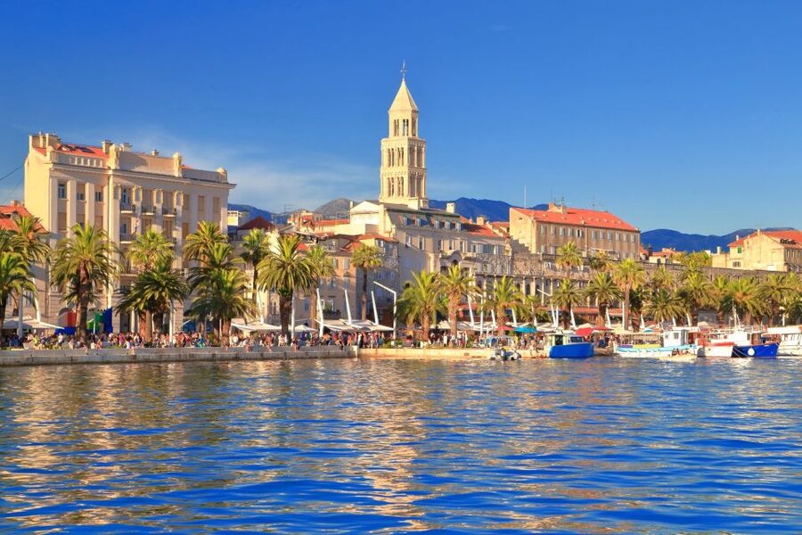 Full-Day Trip from Dubrovnik to Split - Croatian honey and mandarins on the return