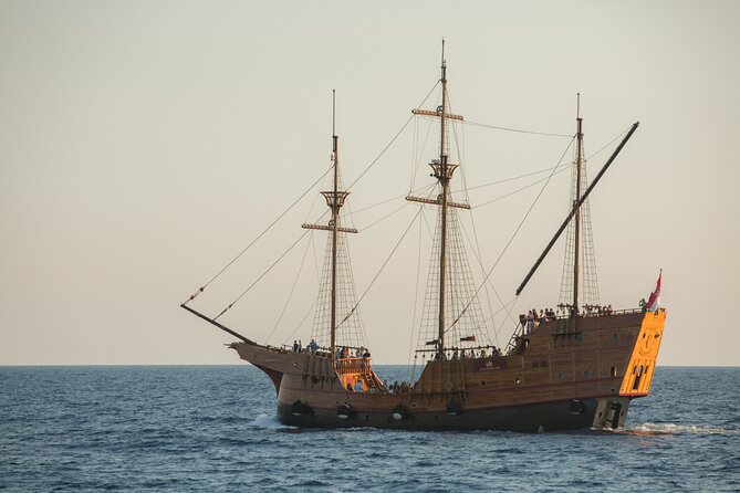 Game of Thrones Cruise And Walking Tour Karaka Dubrovnik - Walking through King’s Landing in the Old Town