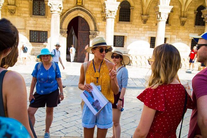 Game of Thrones & History of Dubrovnik Tour - Finding the red umbrella at Large Onofrio’s Fountain