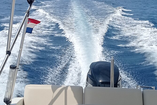 Half-Day Private Speed Boat Tour in Dubrovnik on Elaphiti Islands - Swimming into the Blue Cave