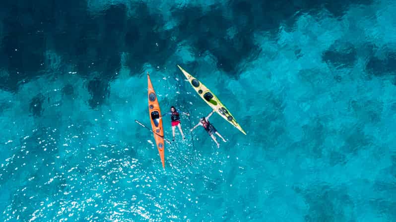 Hvar: Half day kayak tour to Pakleni islands - A circular return to Križna harbour