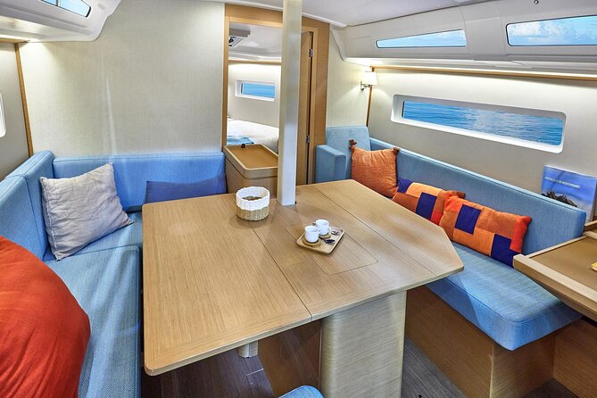 Islands Tour on Luxurious Jeanneau Sun Odyssey - Sunj Beach: an hour on fine sand