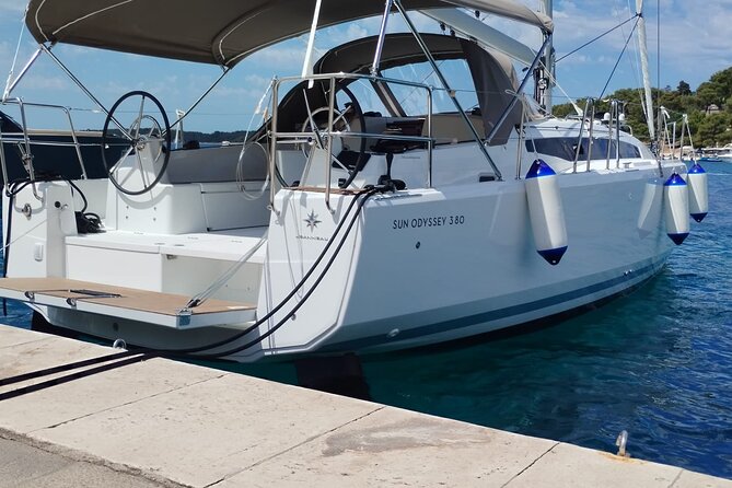 Islands Tour on Luxurious Jeanneau Sun Odyssey - Sipan: a quieter look at island life