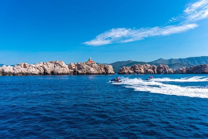 Jet Ski Rent 1h - Sharing one jet ski with a companion