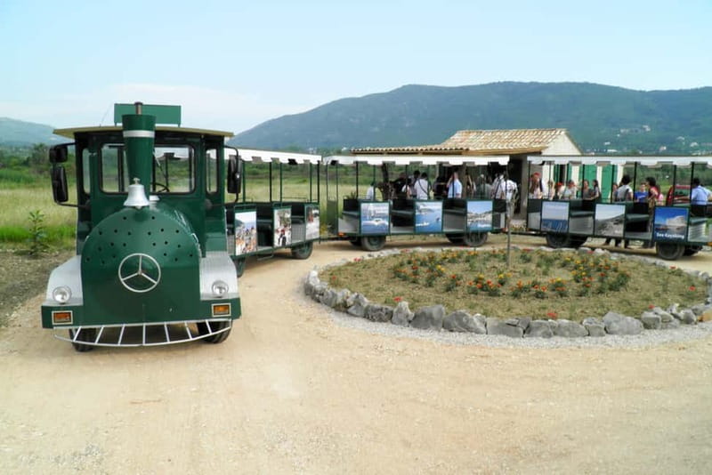 Konavle Valley: Tour with Wine Tasting from Dubrovnik - The first village and the opening wine tasting