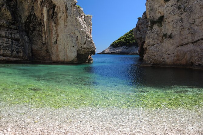 Korcula Island Private Sea Kayaking Tour with lunch - Badija and Vrnik: stone islands with a sense of place