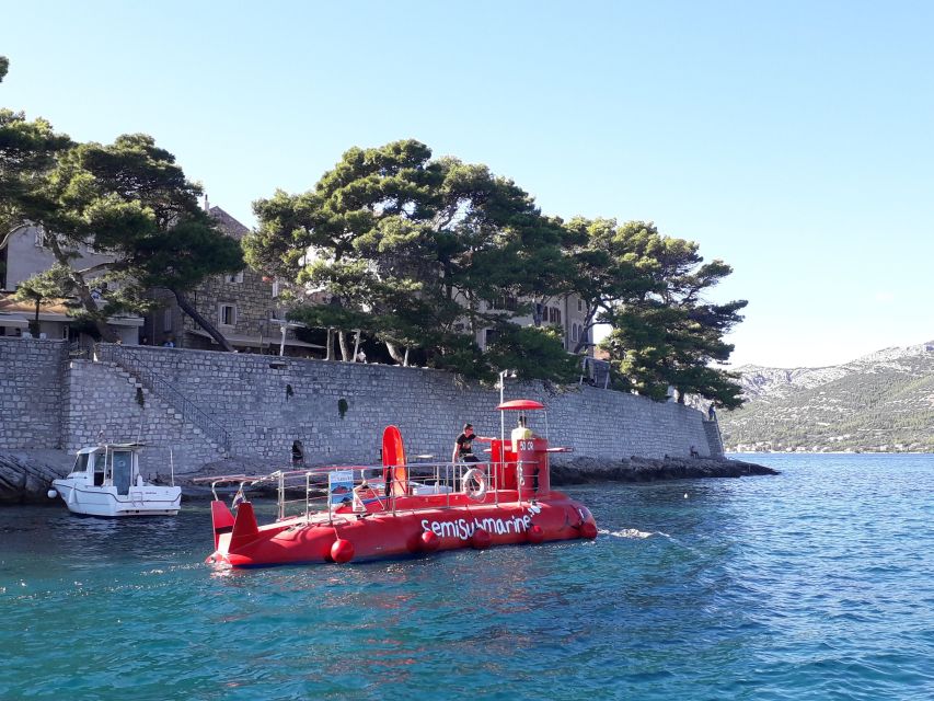 Korcula: Semi-Submarine Tour - Finding the Boat at East Port