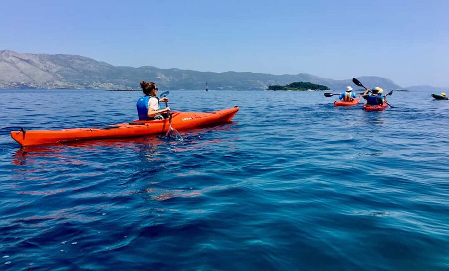 Lumbarda: Half-Day Kayaking and History with Wine delight - Quiet beaches and time to swim