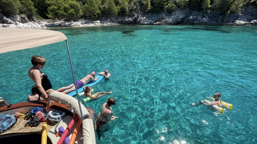 Luxury Private Boat Tour to Elaphiti Islands (4 hours) - Swimming, Snorkeling, and Sandy Beaches