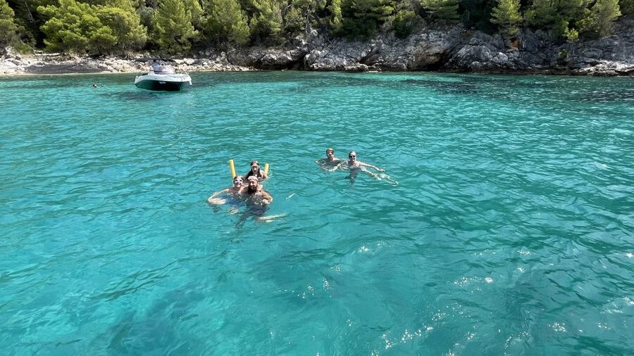 Luxury Private Boat Tour to Elaphiti Islands (4 hours) - Cliff Jumping and Other Optional Fun