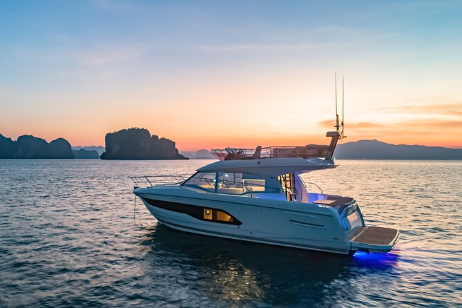Luxury sunset cruise in Dubrovnik - A yacht built for a private evening