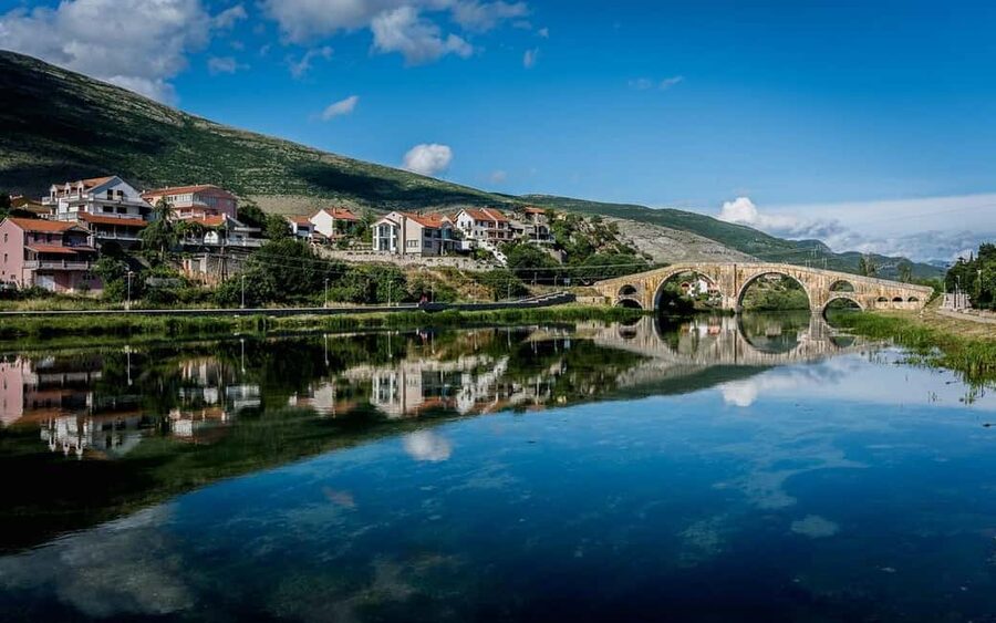 Montenegro & Bosnia 2 Countries in 1 Day Tour from Dubrovnik - A private guide can make or break the day