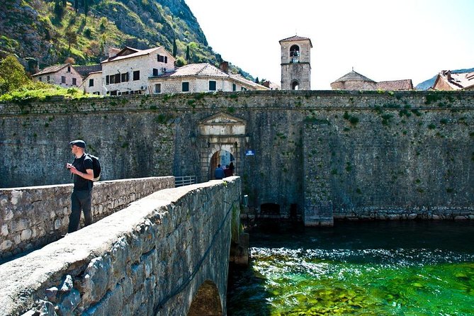 Montenegro Coast Private Day Trip from Dubrovnik - What the praised service looks like in practice