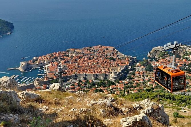 Montenegro full-day tour - The border crossing changes the rhythm of the day