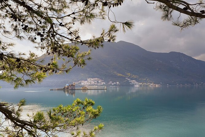 Montenegro Full Day Trip from Dubrovnik (small group) - The small group helps, but the operator record deserves attention
