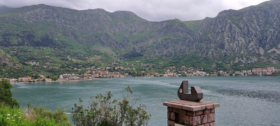 Montenegro: Perast & Kotor - Day Trip from Dubrovnik - Crossing into Montenegro and meeting Queen Teuta