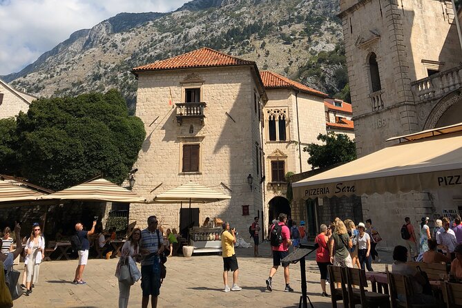 Montenegro private daytrip from Dubrovnik, Perast, Bay of Kotor - Verige 65 and the first view of Perast