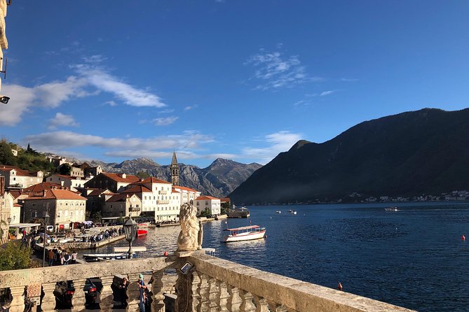 Montenegro private daytrip from Dubrovnik, Perast, Bay of Kotor - Crossing from Croatia into Montenegro