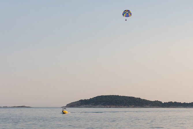 Parasailing in Cavtat - Wind, safety, and what can change