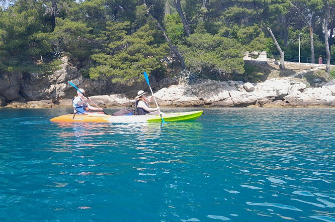 'Pomalo' Guided Sea Kayaking Tour in Cavtat - How the equipment and group size affect comfort