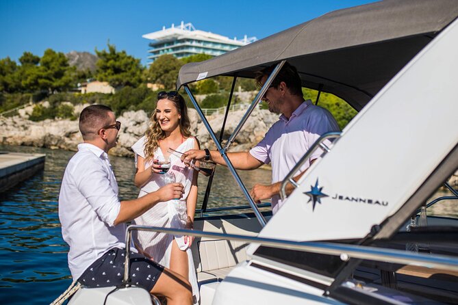 Private boat tour - caves, snorkeling, bays and beaches - What the $263 price really means