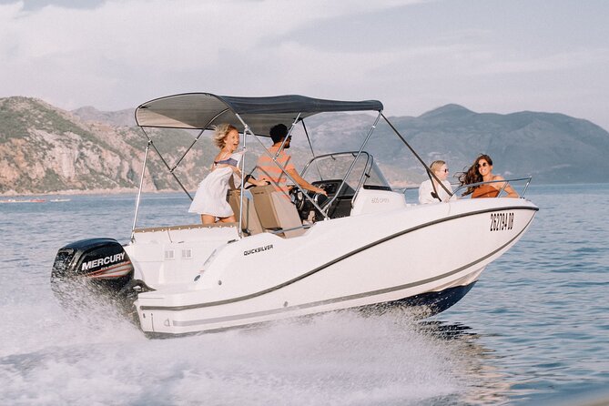Private Boat Tour-Elafiti islands,Blue and green cave,Sandy Beach - Lokrum and Dubrovnik’s walls from sea level