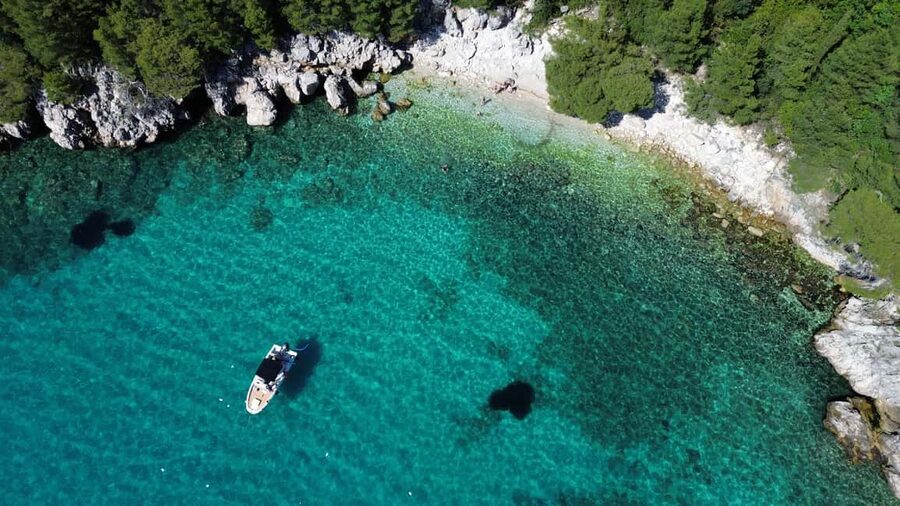 Private Boat Tour Tailor-Made 6h-All Inclusive - Swimming in the clear Elaphiti waters