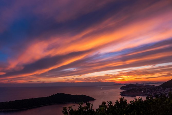Private Dubrovnik Champagne Sunset Cruise - One hour around Lokrum Island