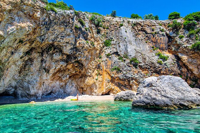 Private Full day Elafiti islands and Blue cave tour - What the private format changes