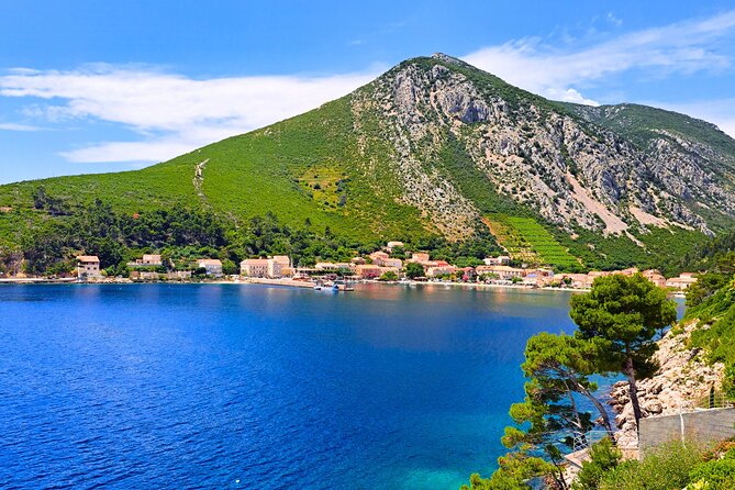 Private Full Day Peljesac Wine Tasting Tour from Dubrovnik - Three wineries, three different windows on Peljesac