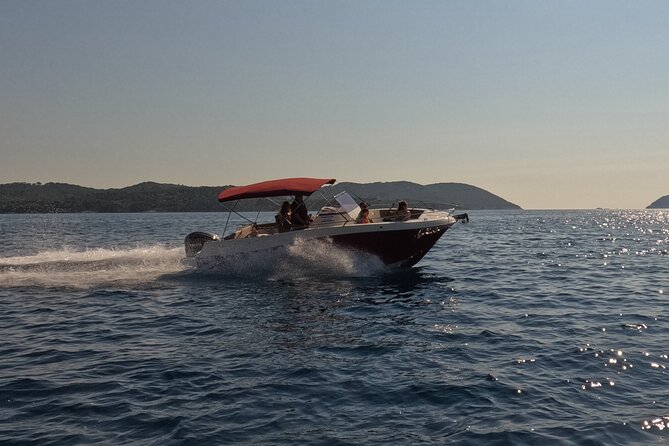 Private luxury speedboat tour-Islands, caves, beaches, snorkeling - Koločep and the Blue Cave swim