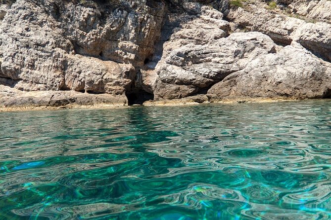 Private luxury speedboat tour-Islands, caves, beaches, snorkeling - Šunj Beach is the easygoing final stop