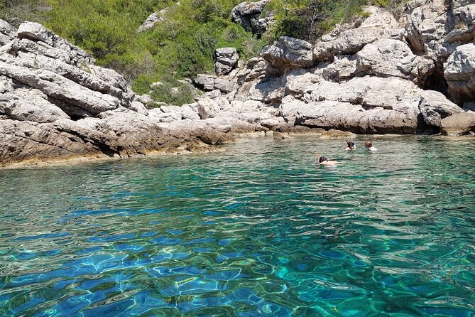 Private luxury speedboat tour-Islands, caves, beaches, snorkeling - Mljet National Park requires the longest day
