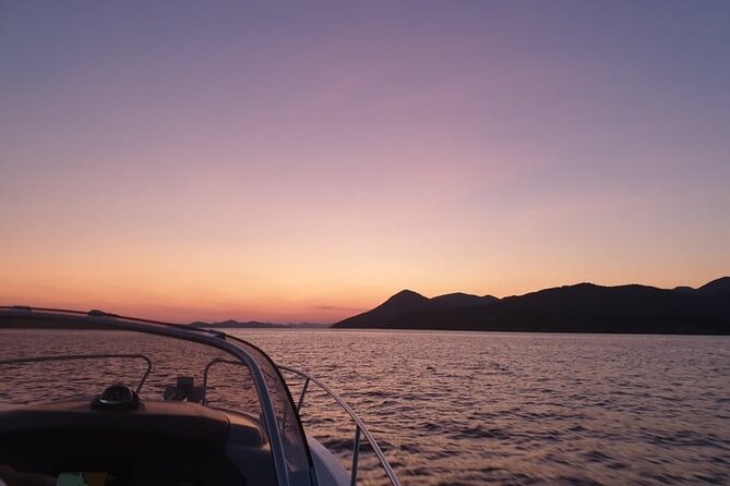 Private romantic Sunset tour - Lokrum Island at the Edge of the Evening
