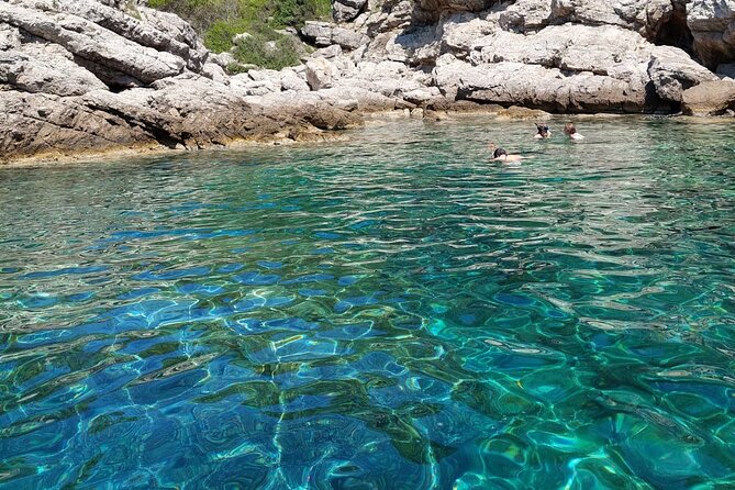Private Speedboat Tour- Blue cave, sandy beaches and snorkelling - Toni and Rocco bring flexibility to the route