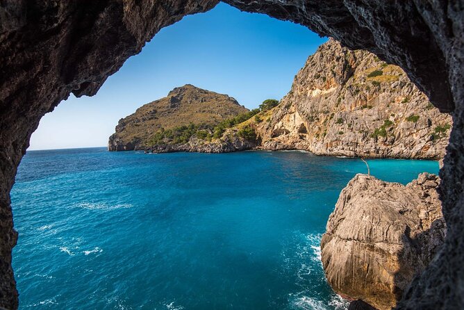 Private Speedboat Tour | Caves Beaches Islands and more - What $302.34 buys your group