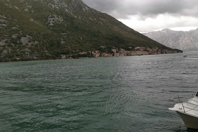 Private tour Montenegro - Leaving Dubrovnik early for the border