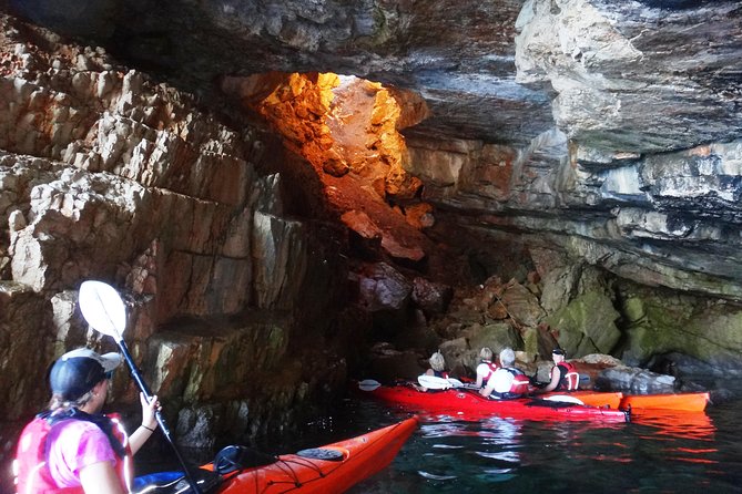 Private tour: Sea Kayaking & Snorkeling to Green Cave on Sipan island from Lopud - Lunch and a break in Sudurad