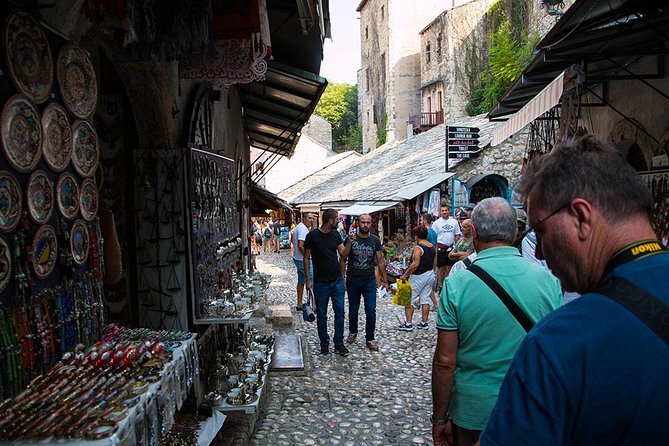 PRIVATE TOUR to Kravice Waterfalls, Mostar and Počitelj old town - What the private vehicle changes