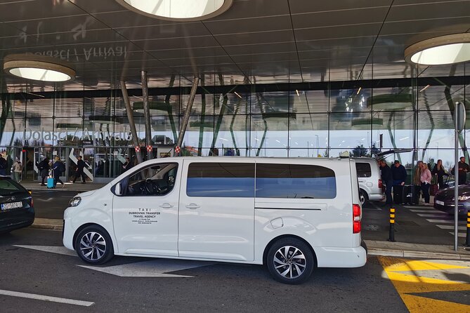 Private Transfer by 8 seats van from and to Dubrovnik Airport - Why the private format matters in Dubrovnik