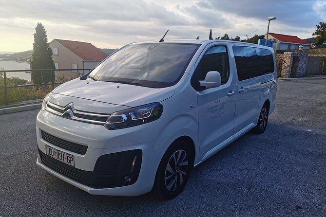 Private Transfer by 8 seats van from and to Dubrovnik Airport - A good choice for larger groups