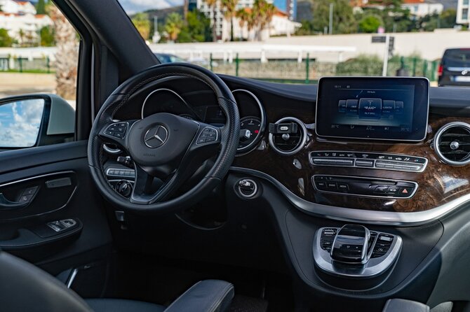 Private Transfer Dubrovnik Airport to Accommodation in Dubrovnik - Comfort, Luggage, and the Vehicle