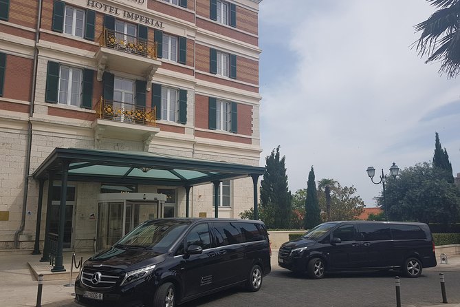 Private transfer Dubrovnik airport to Dubrovnik ACI Marina in Komolac - What the driver service adds