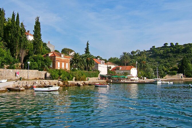 Rent a Boat! (Group Option - Half Day) - Four hours on a boat you can shape
