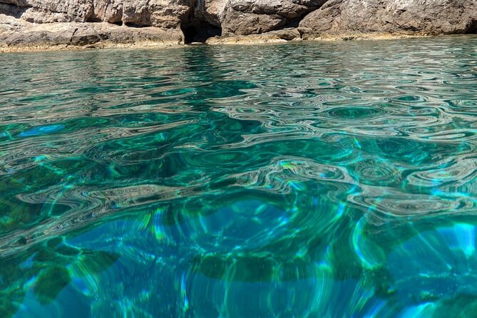Rent a small boat without skipper - explore the islands and find hidden caves - Coves, beaches, and your own lunch break