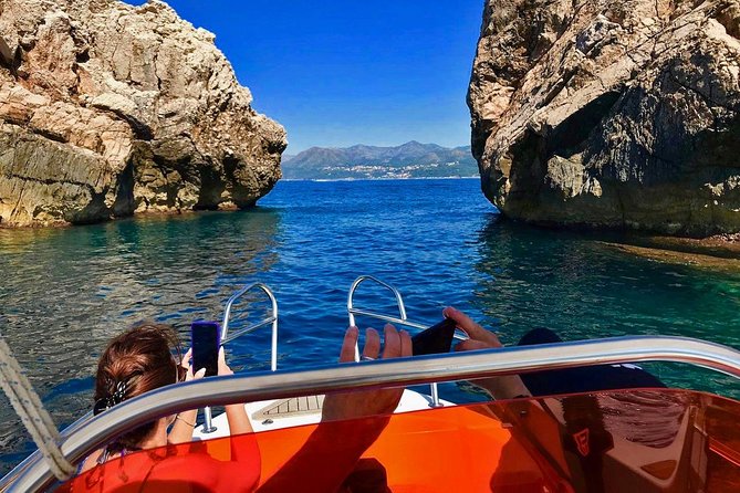 Sail, see, stop, photograph (4 hours) - What the private boat adds to the experience