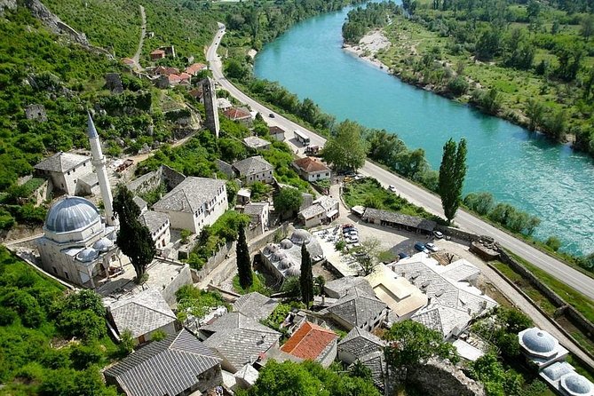 Sarajevo to/from Dubrovnik Transfer Tour via Mostar & Herzegovina - Guides, Drivers, and the Small-Group Feel