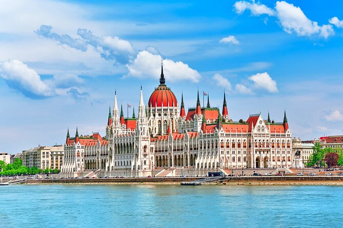 Small Group Tour; Balkans & Central Europe - Dubrovnik to Vienna - Day 6: Subotica and the crossing into Budapest