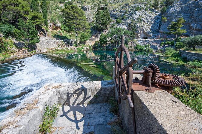 Srdj hill scenic panorama drive and Dubrovnik Old Town PRIVATE TOUR - Franjo Tudman Bridge: Dubrovnik from the port side