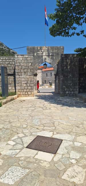 Ston: Private White Gold Tour With a Wall Climb - Seeing salt made the old-fashioned way